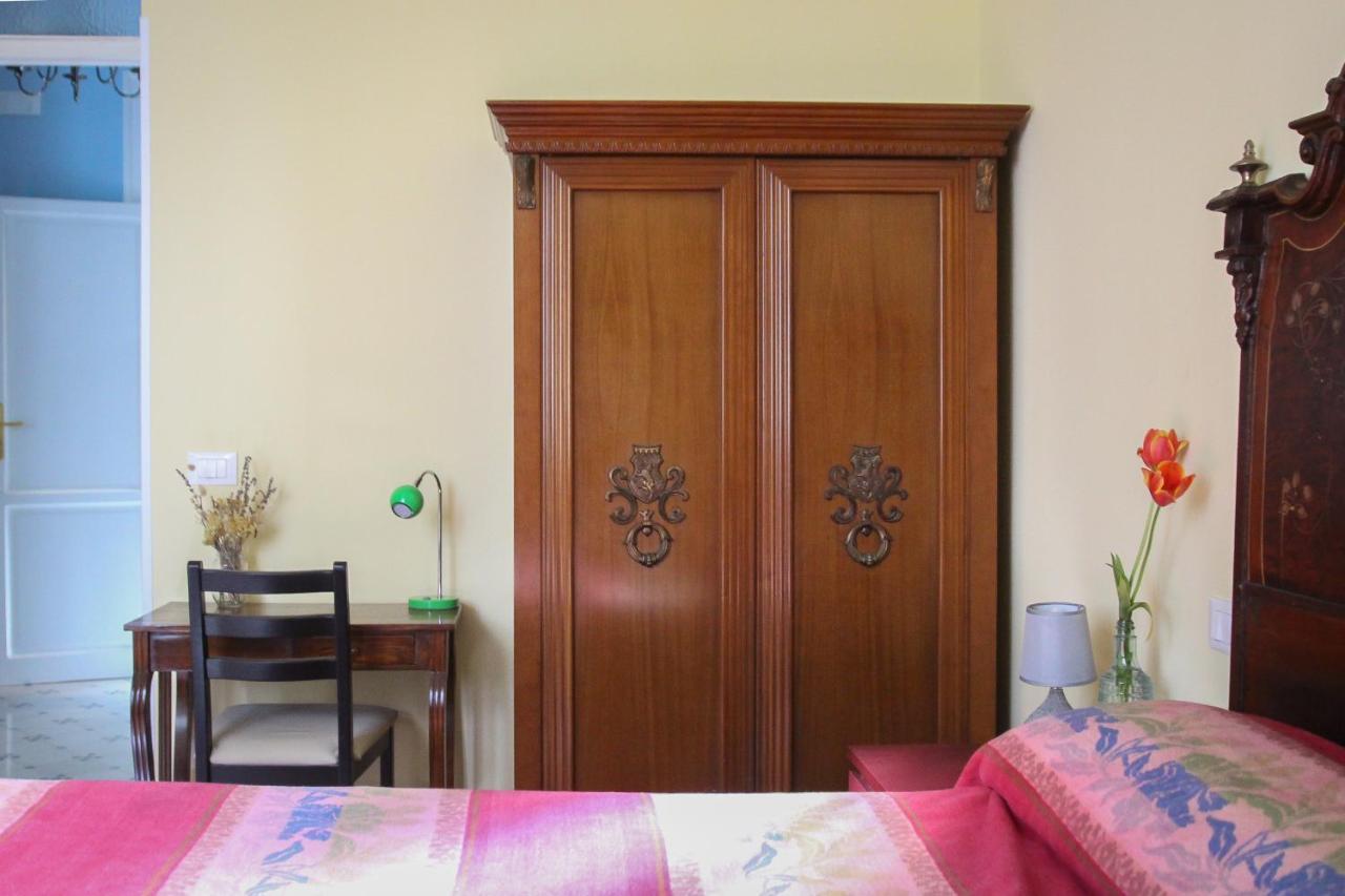 ホテル Casa Pinello パレルモ エクステリア 写真